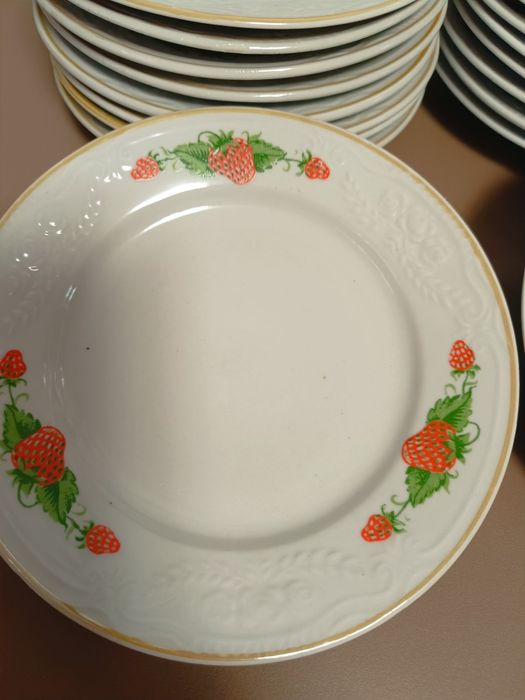 Тарелка фарфор, порционная плоская