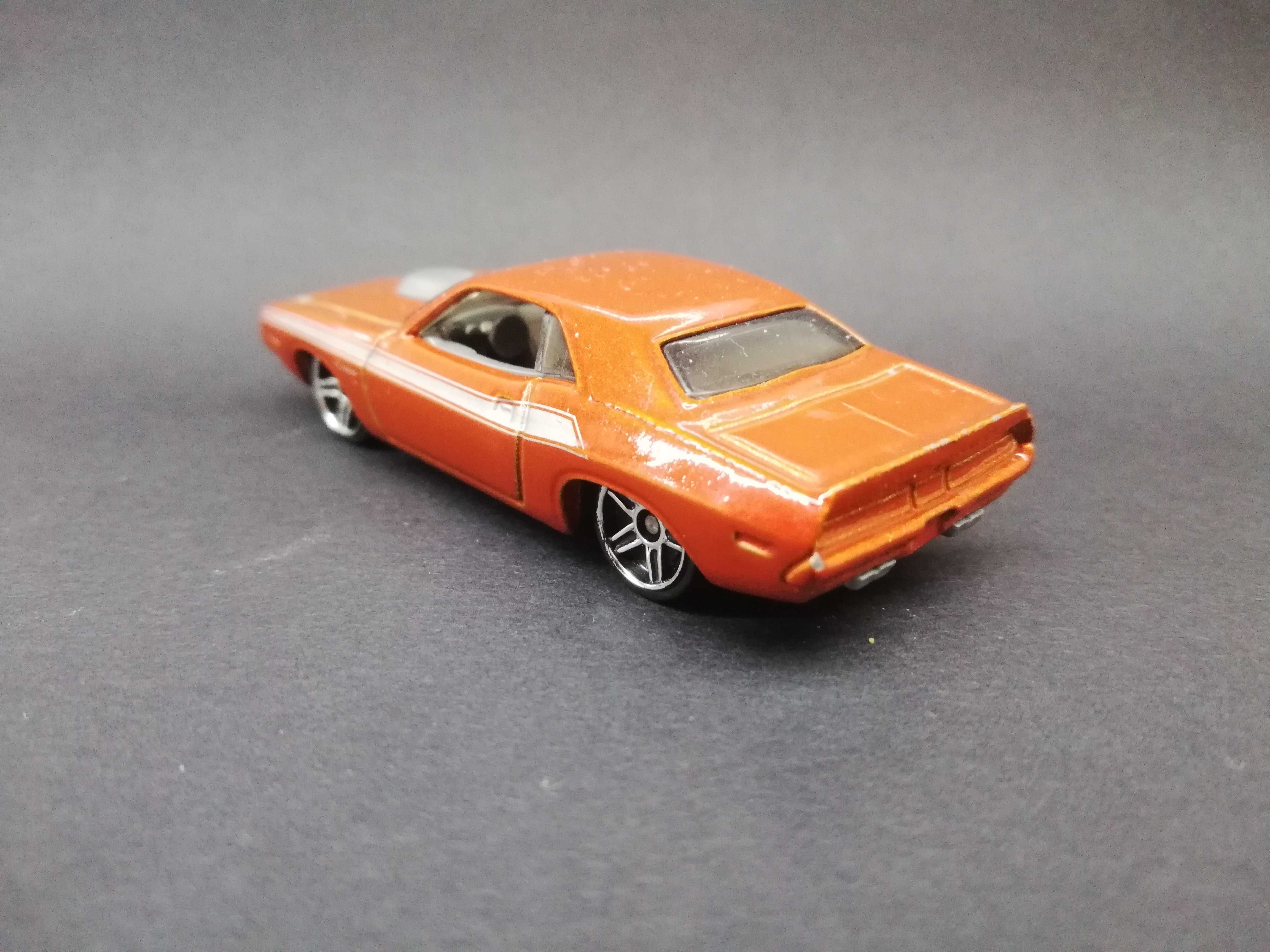Resorak Hot Wheels '70 Dodge Challenger (2008)