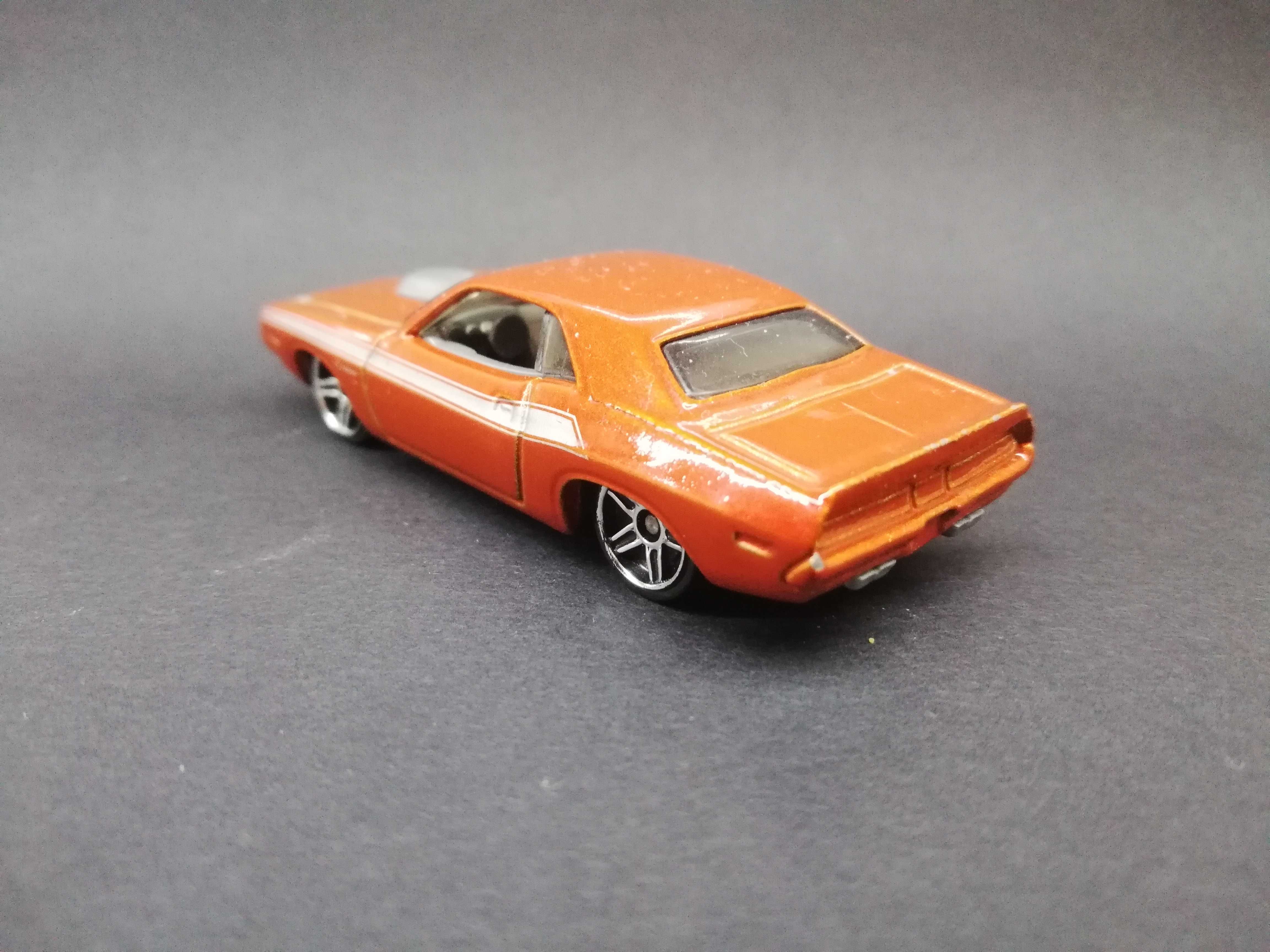 Resorak Hot Wheels '70 Dodge Challenger (2008)