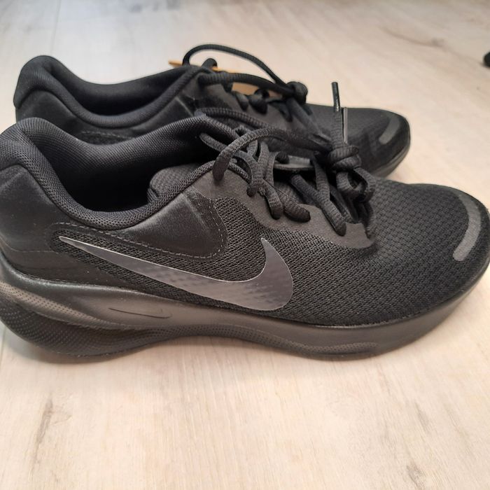 Кросівки Nike Revolution 7 Running Shoes Black FB2208-002