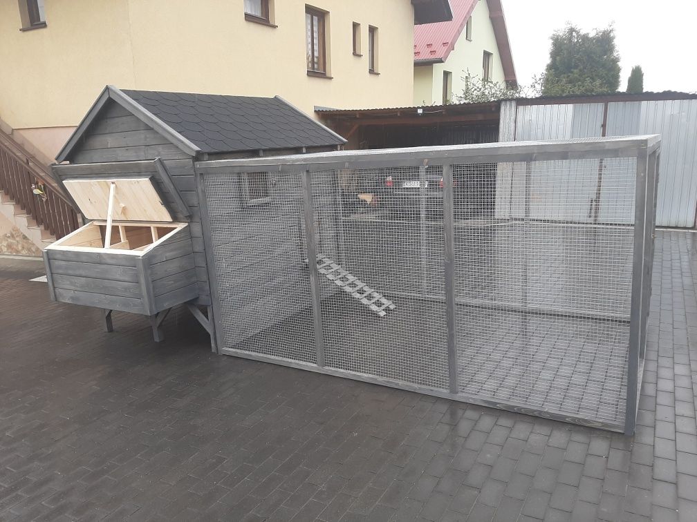 Kurnik dla kur z wolierą