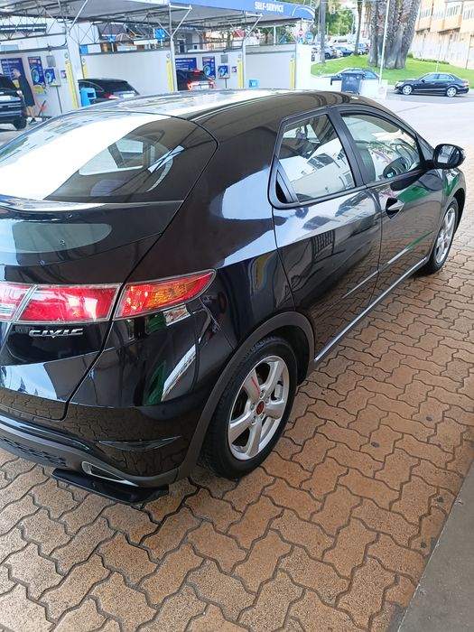 Honda Civic hatcback 2008 impecável 1 dono 5850 euros  urgente