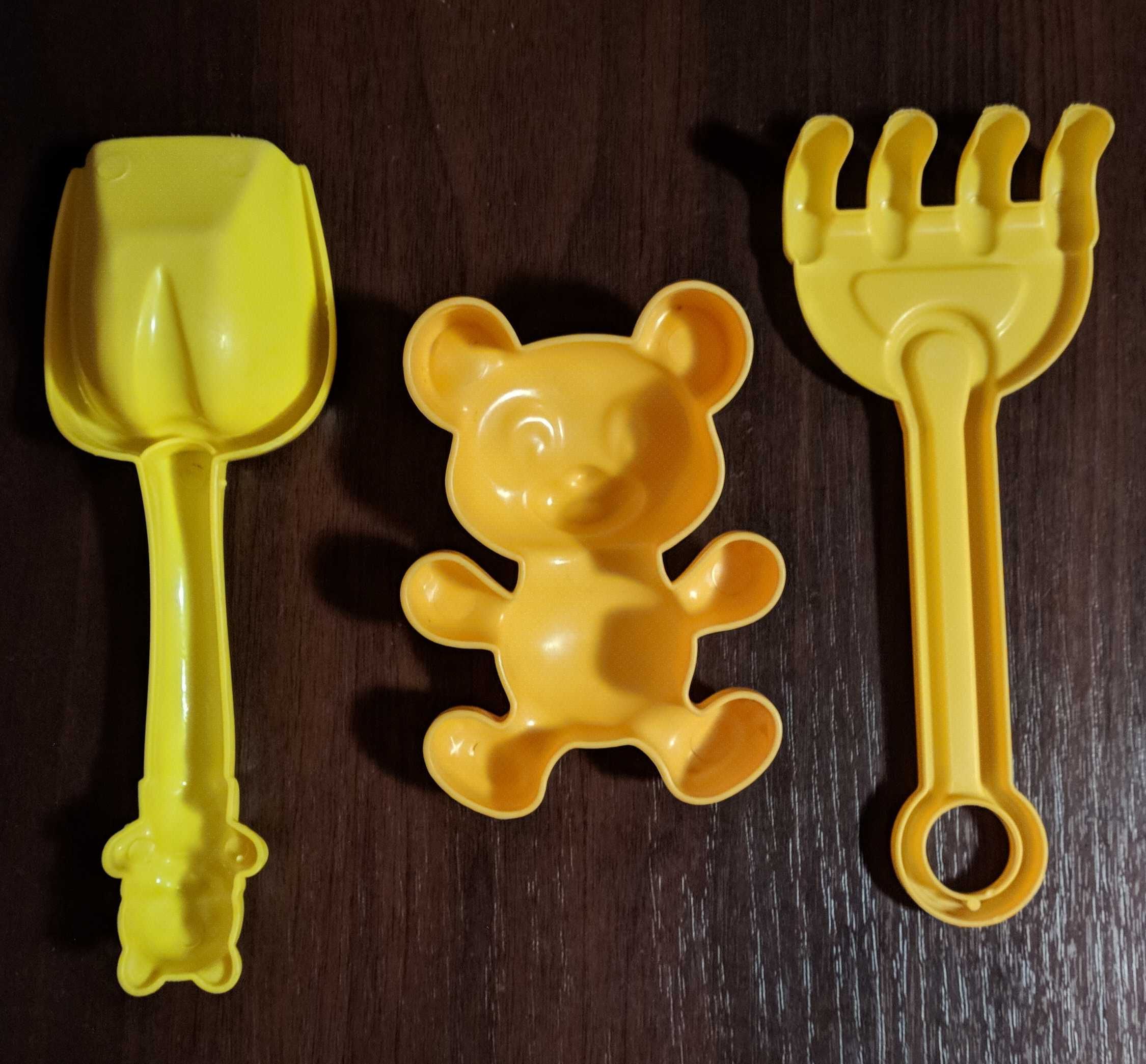 Детский игровой набор для песочницы жёлтого цвета, 4 предмета.