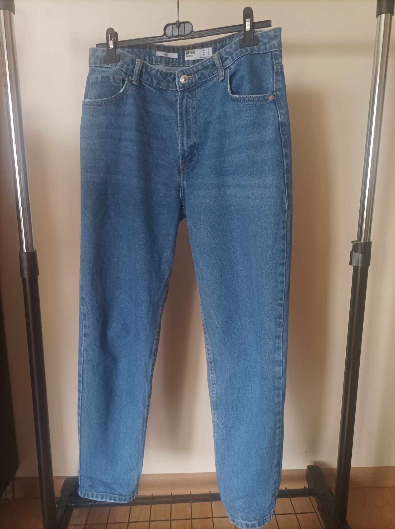 Spodnie jeans Bershka 40