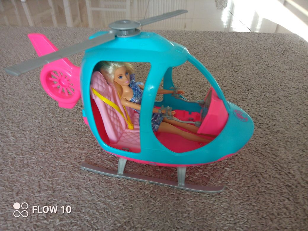 Barbie z helikopterem i akcesoriami