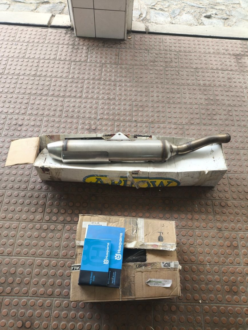 Husqvarna 250 impecável
