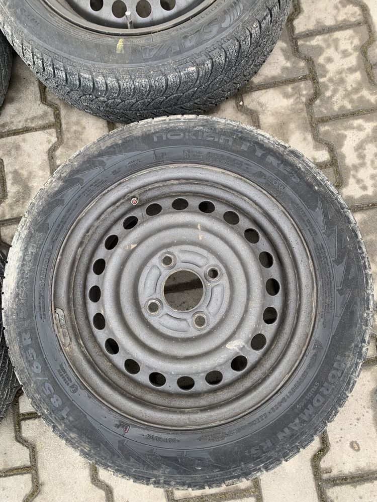 Комплект гуми з дисками 15