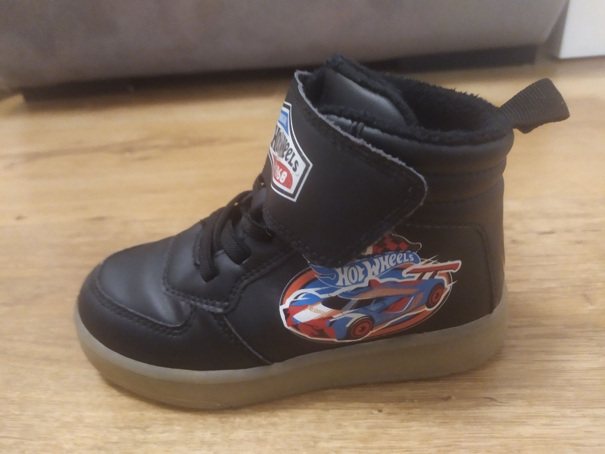Buty Hoth Wheels