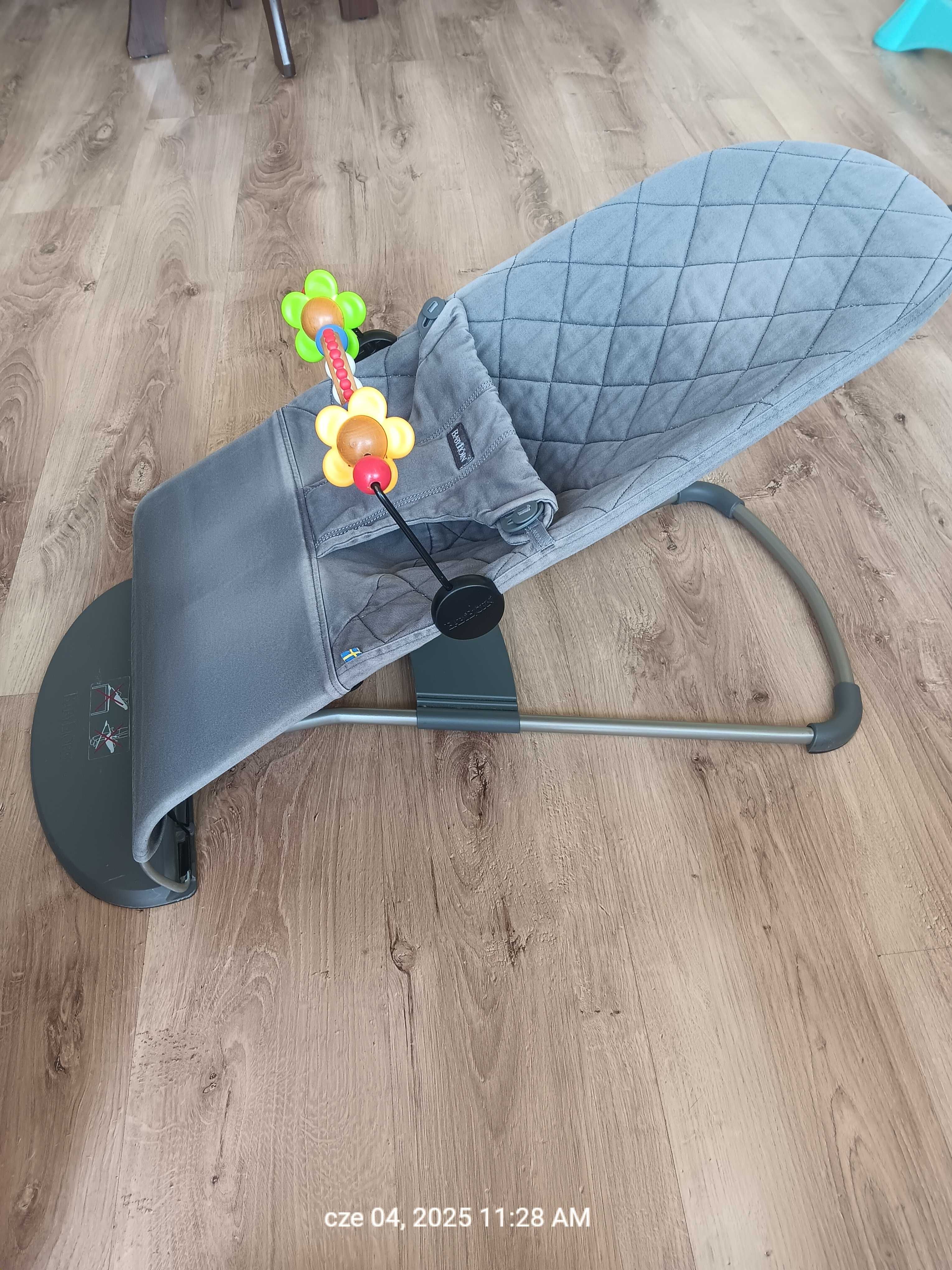 Bujaczek babybjorn