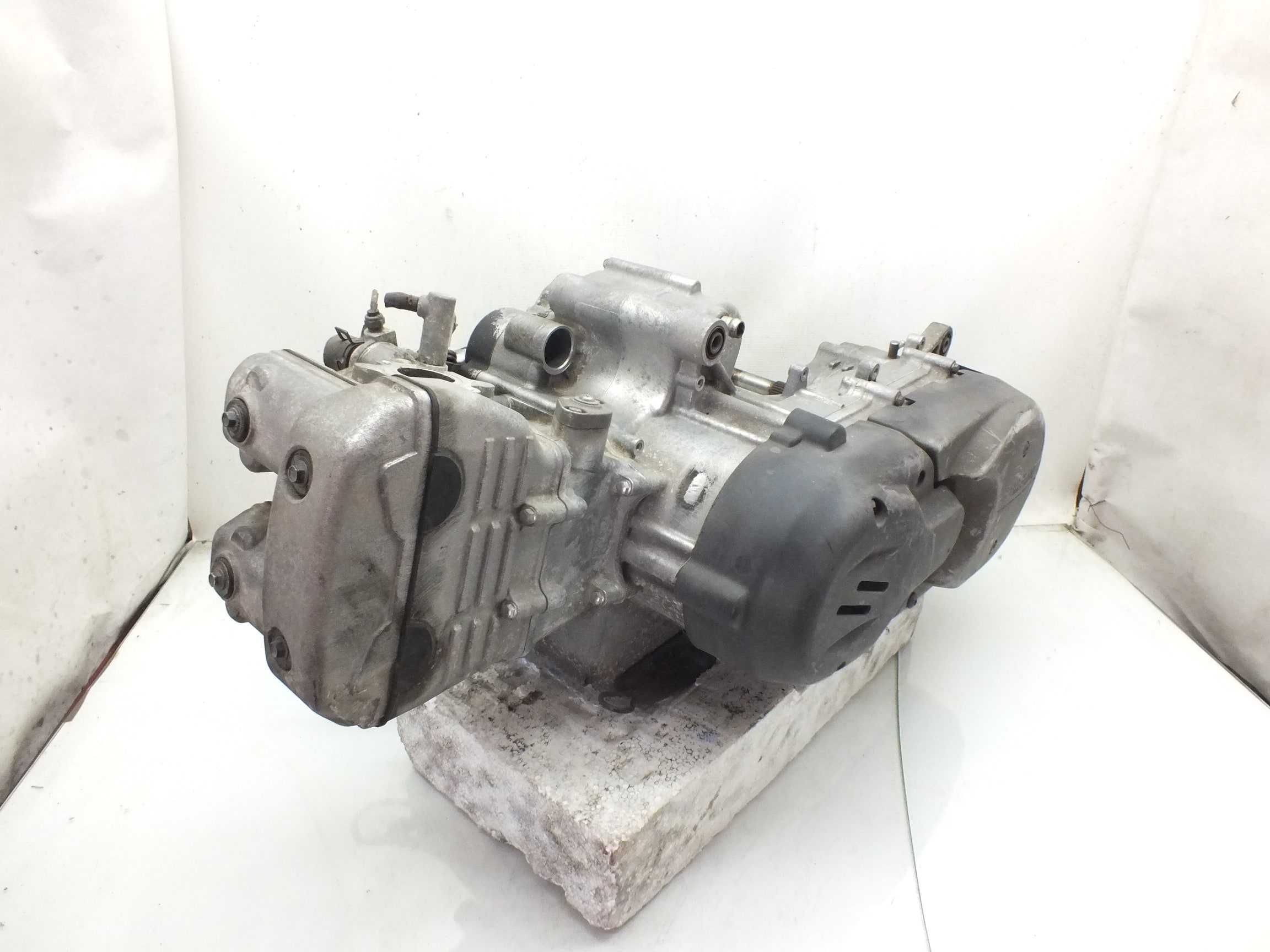 Daelim S3 300 silnik