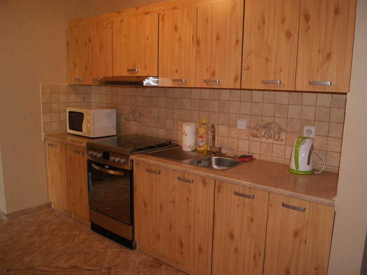 pokoje na wynajem , widok z działki na morze