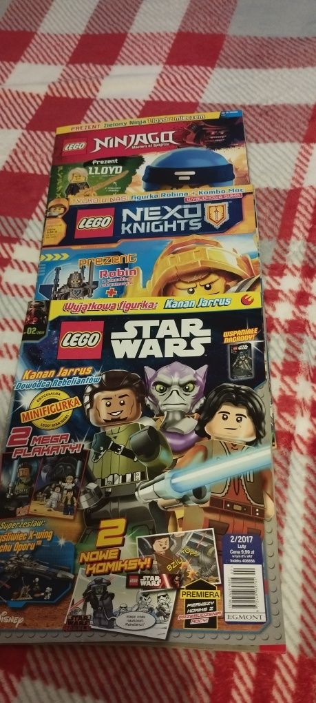 Zestaw magazynów LEGO 11 szt.

Lego Club - 8 szt.
Nie porysowane, z t