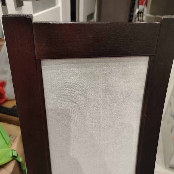 Solidne, drewniane krzesla do salonu, jadalni w bardzo dobrym stanie