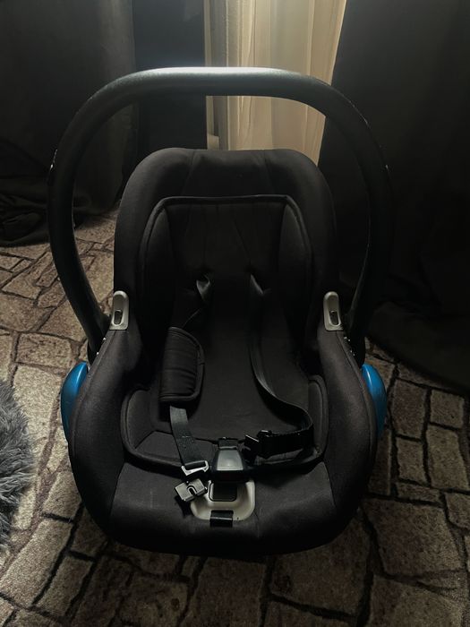 Автокрісло-люлька