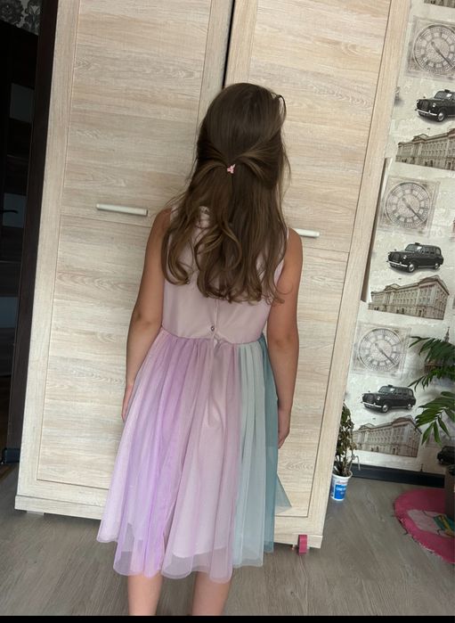 Сукні на дівчинку