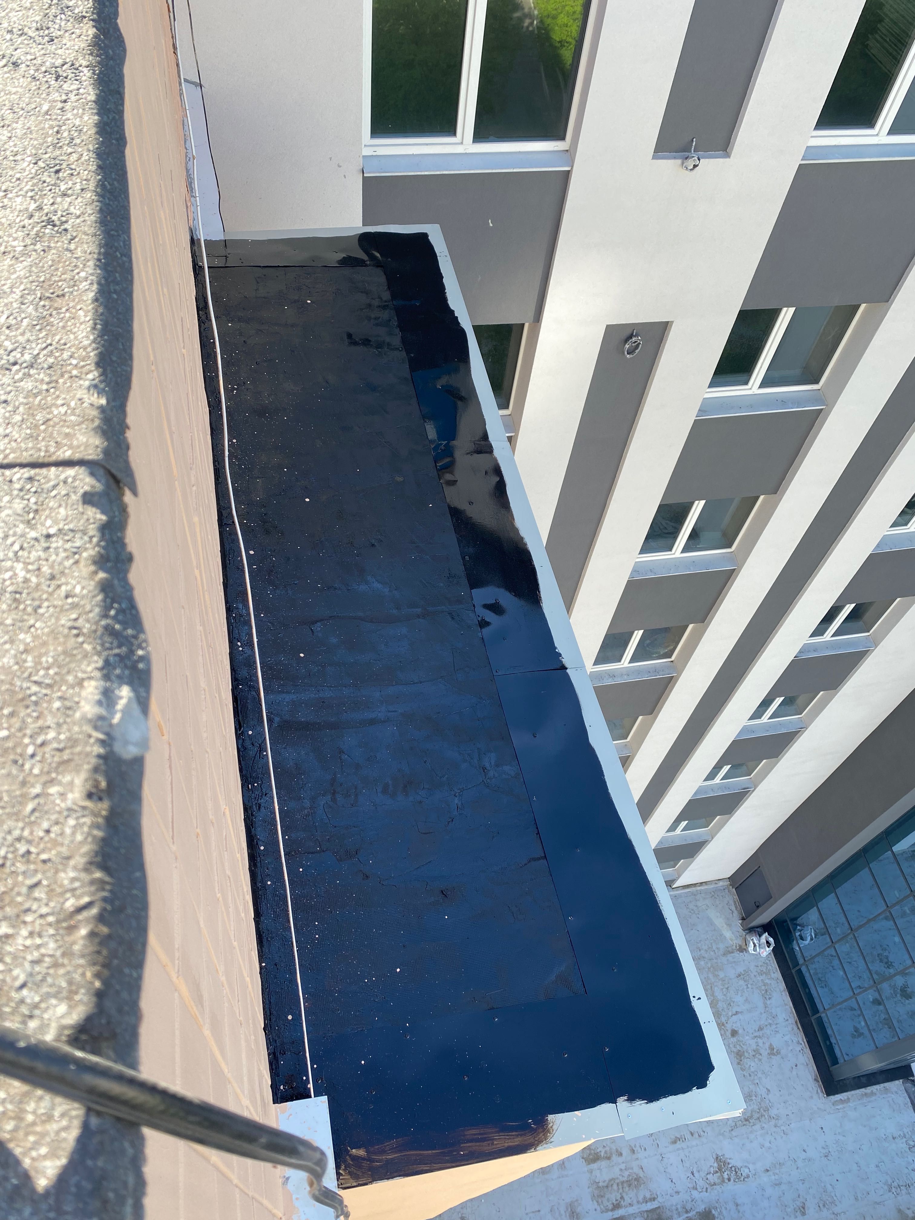 Ремонт монтаж покрівлі / даху балконів Гідроізоляція козирка