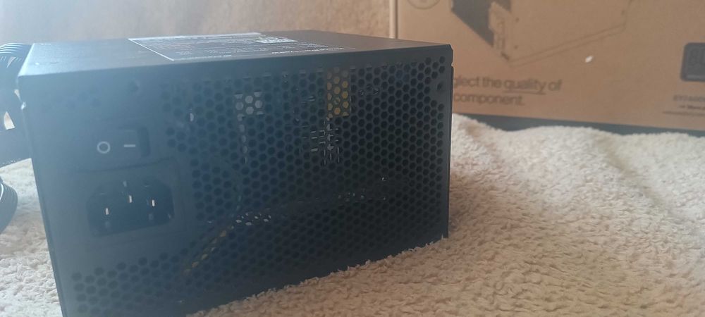 Zasilacz Endorfy Vero L5 700W 80 Plus Bronze — sprawny zasilacz