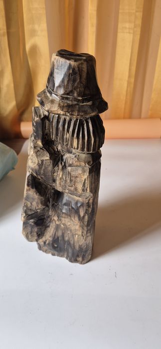 Piękna stara sygnowana rzeźba ludowa sygnowana grajek 33 cm