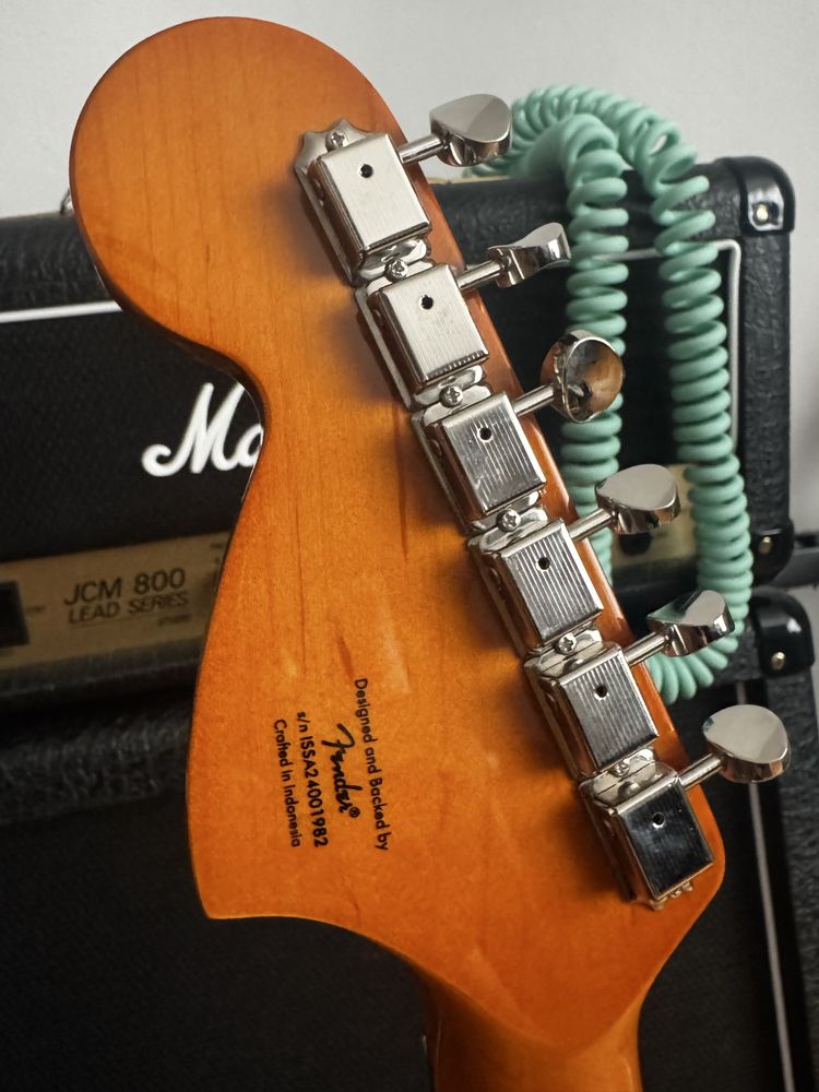 Squier stratocaster classic vibe 70’s olympic white fender