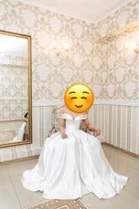 Весільна сукня (44 розмір s)