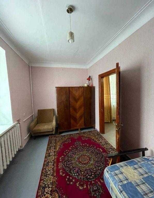 У продажу двокімнатна квартира