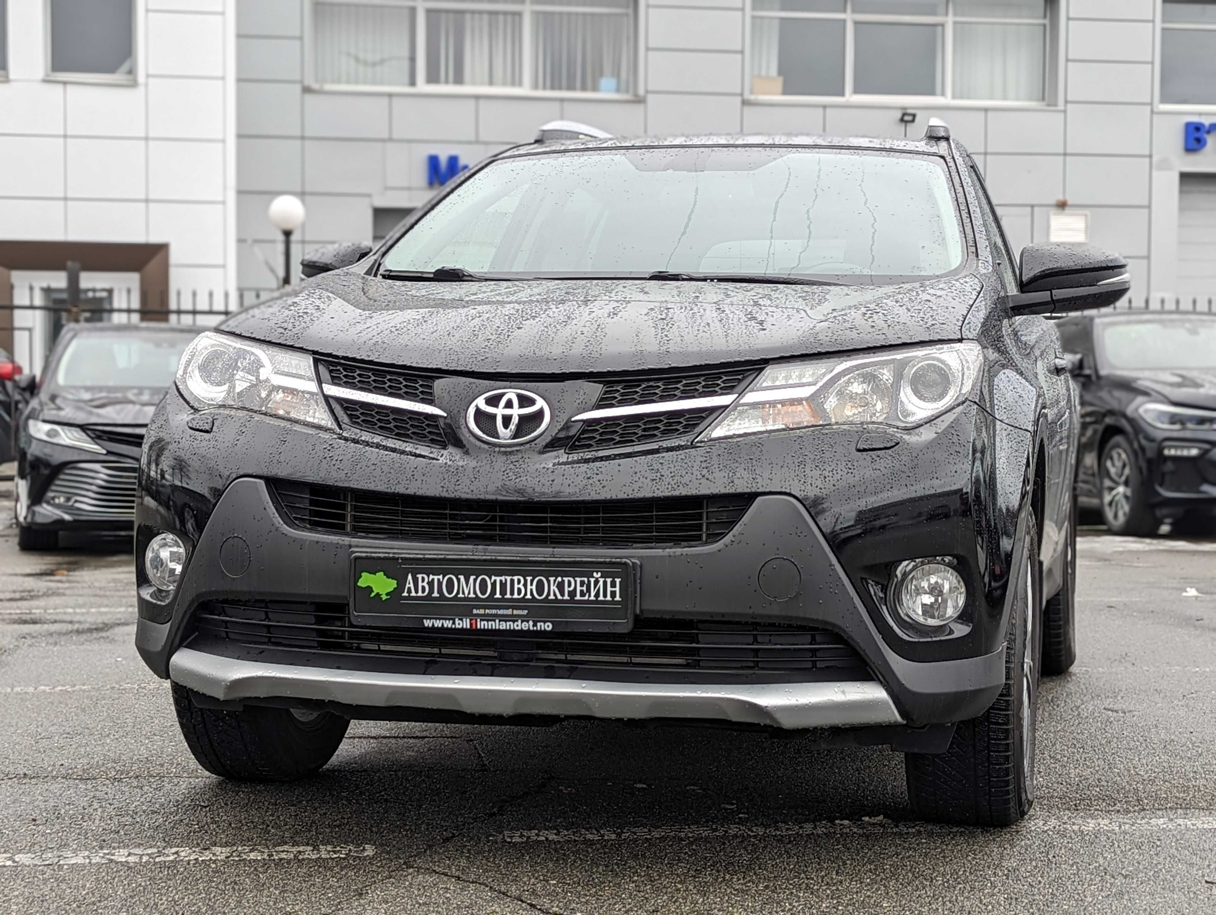 Toyota RAV4 2015 у кредит, розстрочку, на виплату.