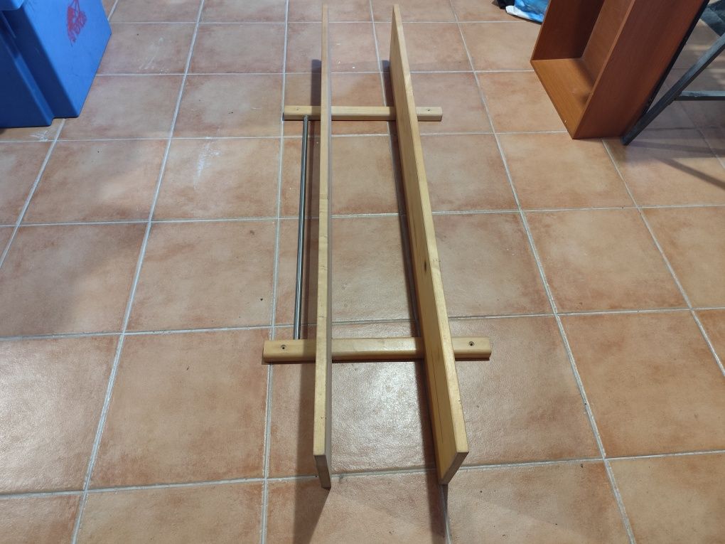Prateleira para cozinha / utilitária