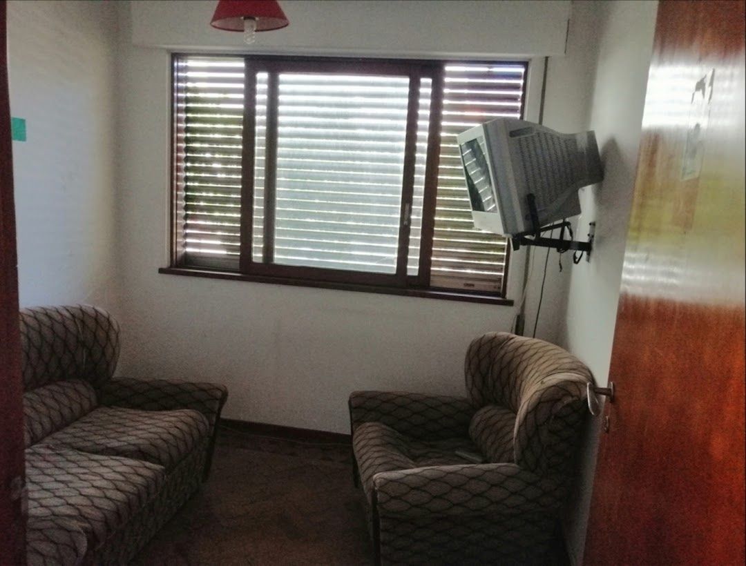 Quartos em vivenda rapazes  ESTUDANTE-Rua do Brasil