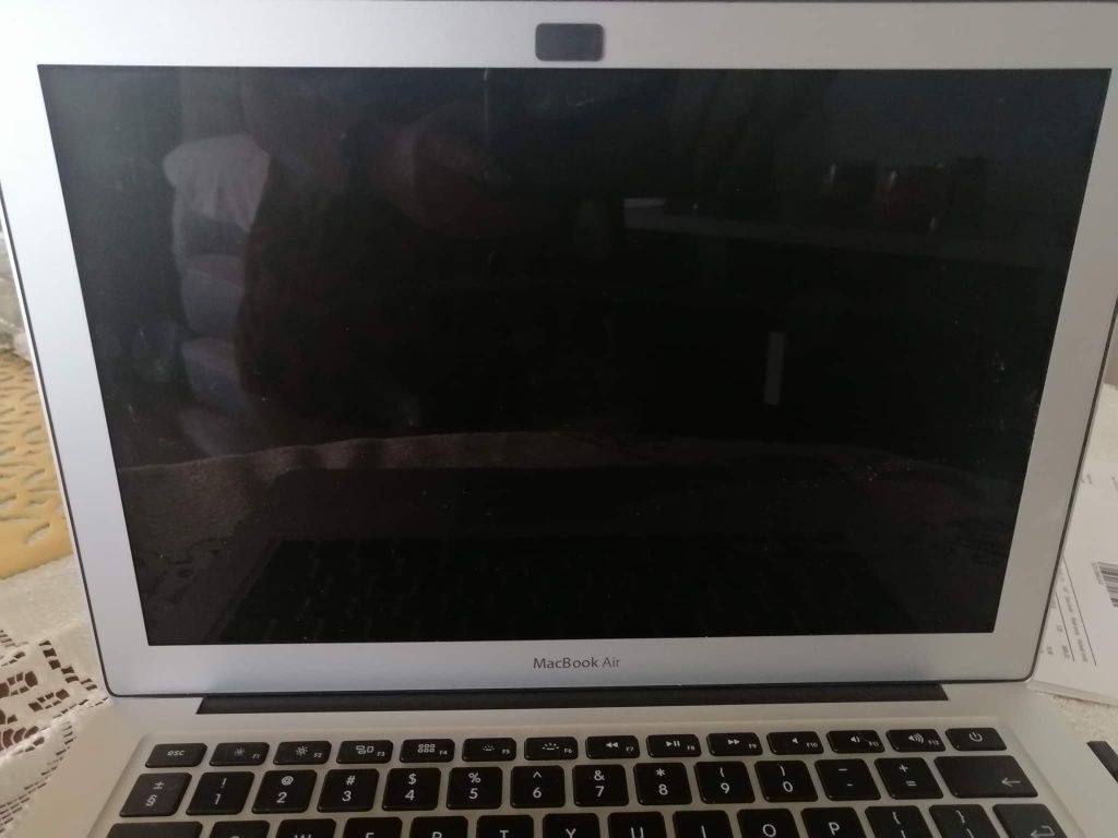 Apple MacBook i5 8GB 128ssd 13.3 osx 2020r