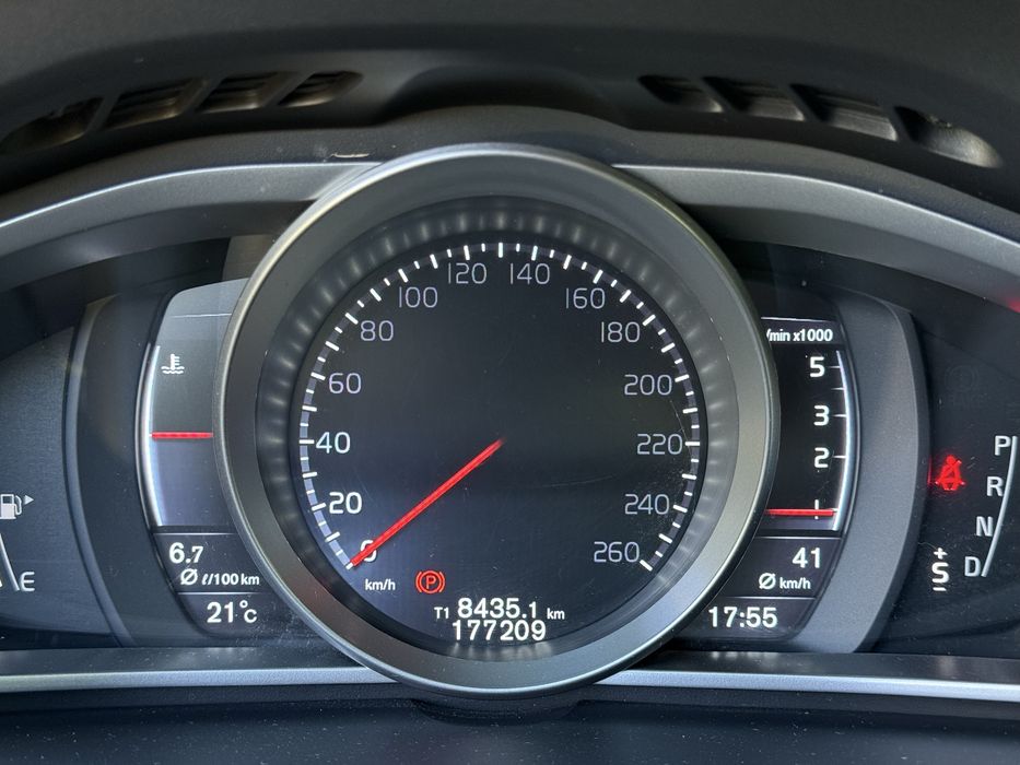 Volvo V40 D2 automat 2015