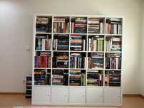 Estante ikea com portas