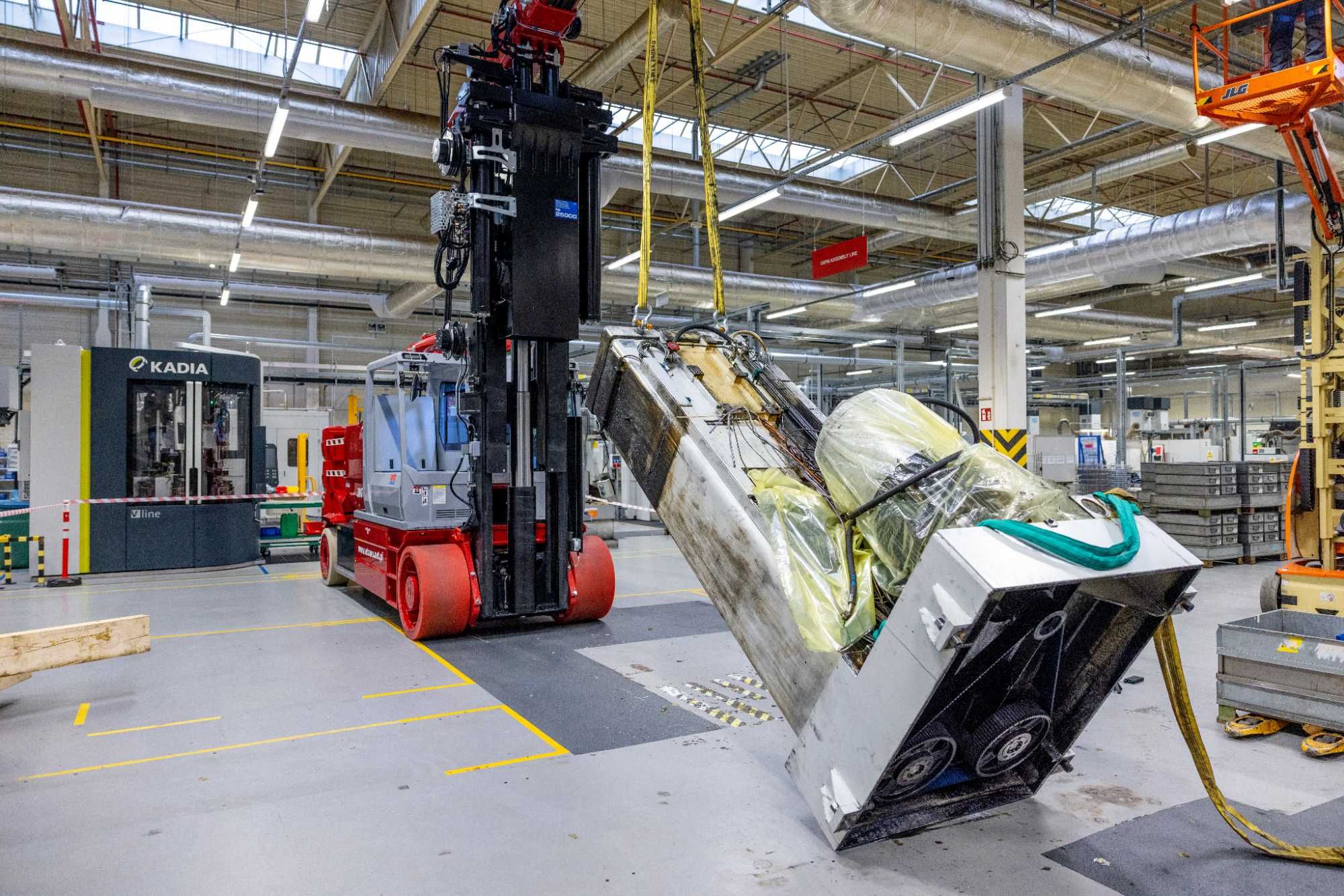 Wynajem wózka widłowego 25Ton JMG MC250.09FT / ŻURAW ELEKTRYCZNY 25Ton
