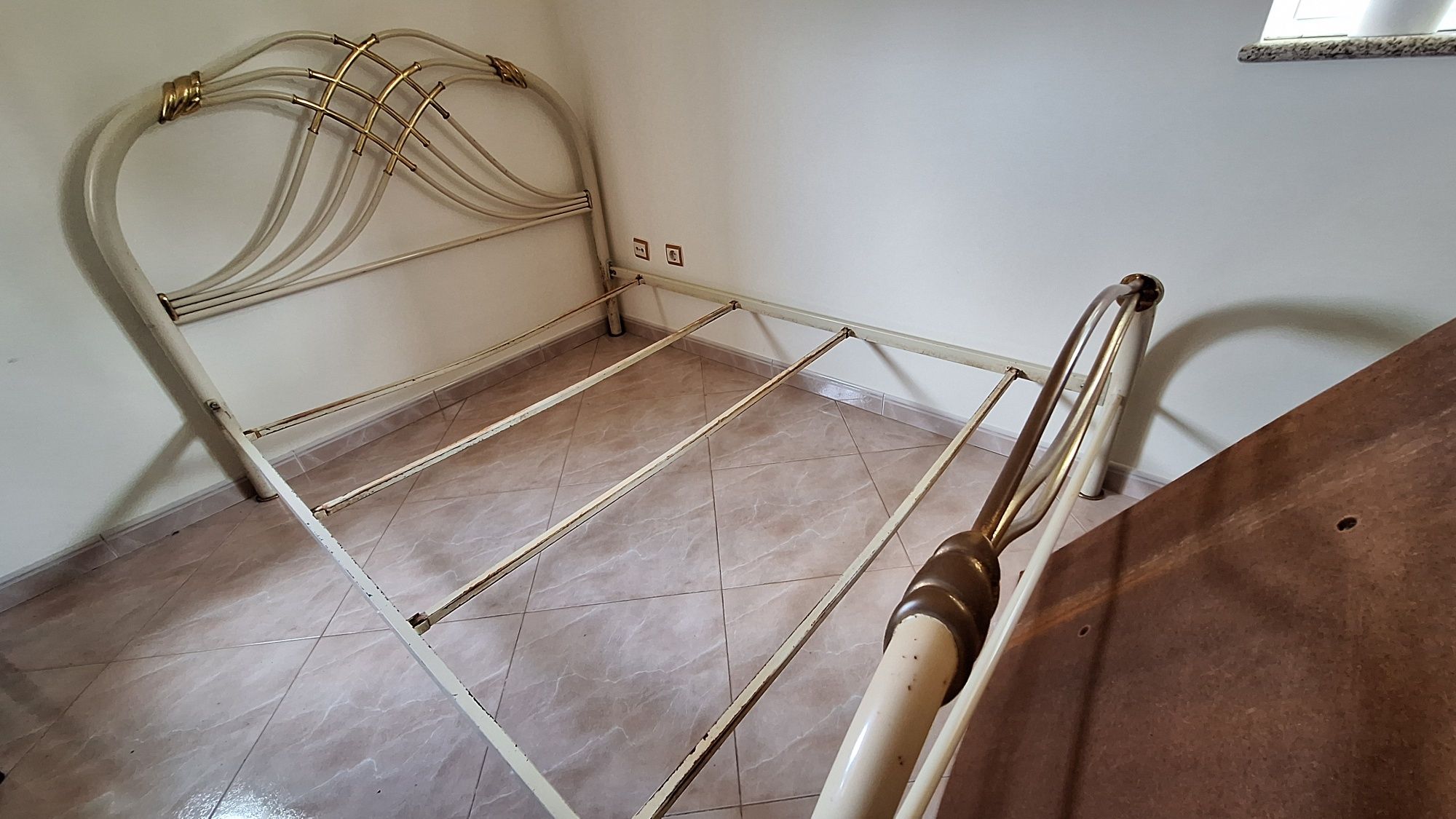Cama de Casal Antiga