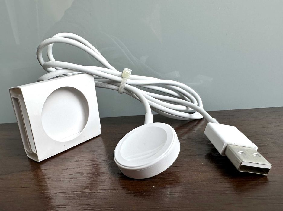 Кабель зарядки Apple  USB 1m A1768 новий