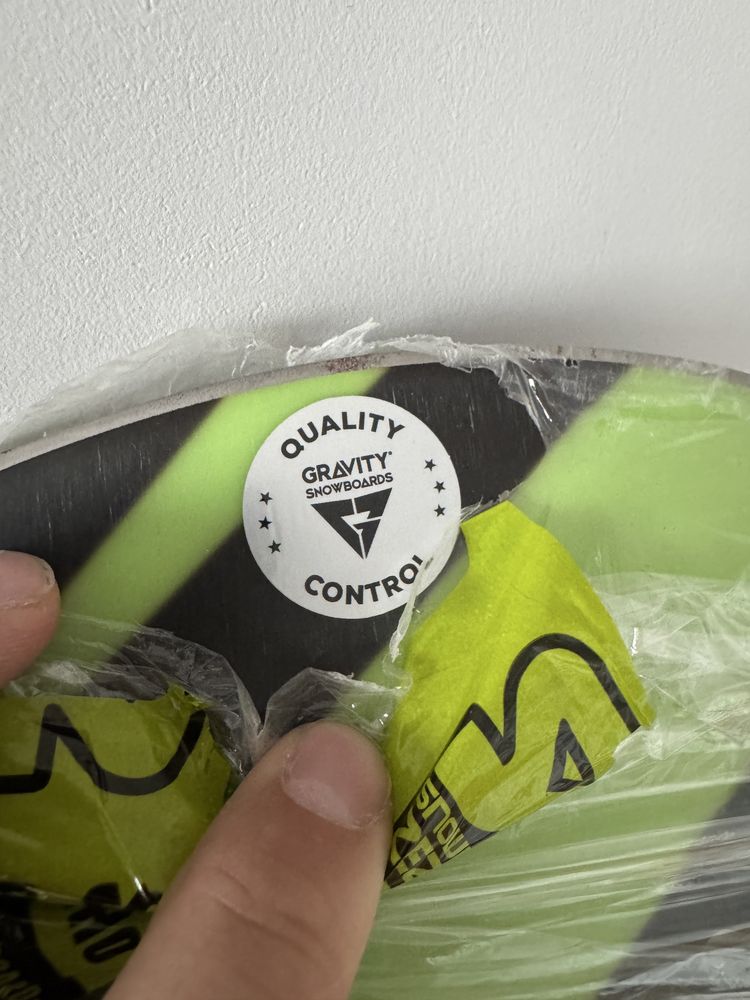 Nowa Deska Snowboardowa GRAVITY MADBALL 159 cm