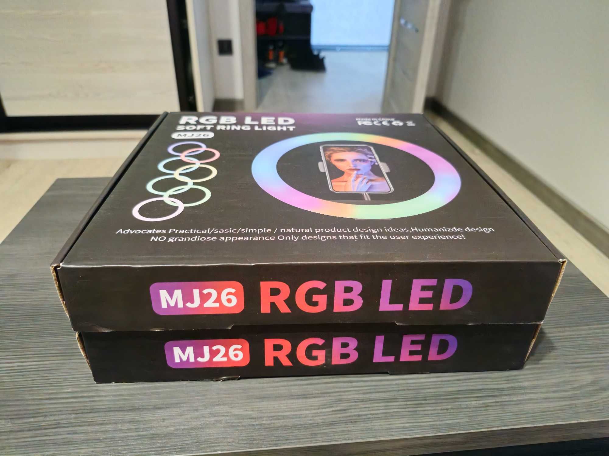 Кільцеві LED лампи MJ-26 RGB на 15 Вт. (26 см). Дві лапми