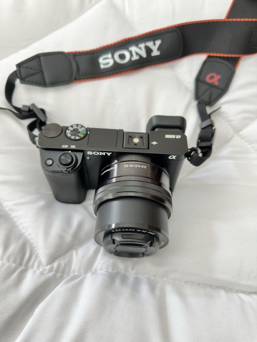 Sony a6000 wifi com lente 16-50mm oss