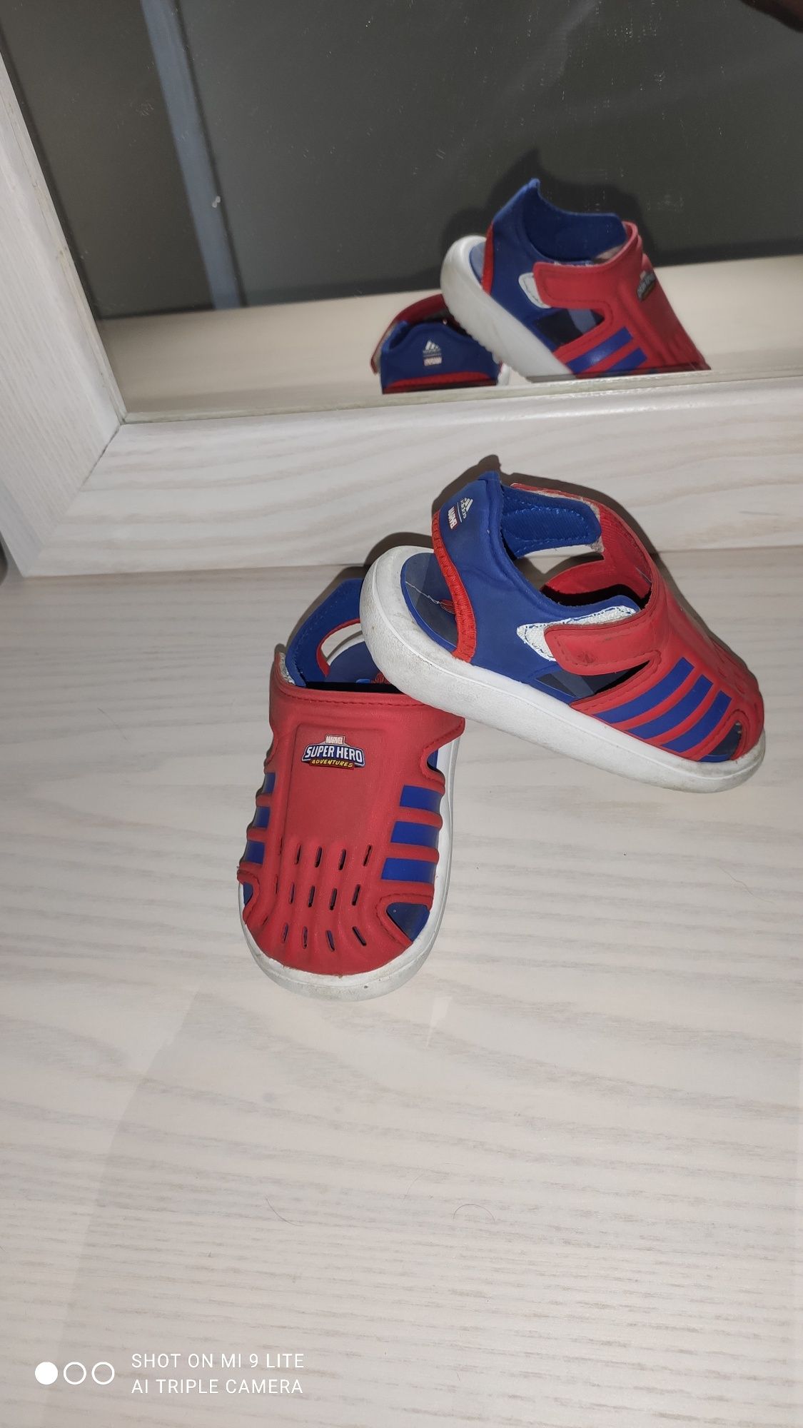 Дитяч сандалі,Adidas Superheroe