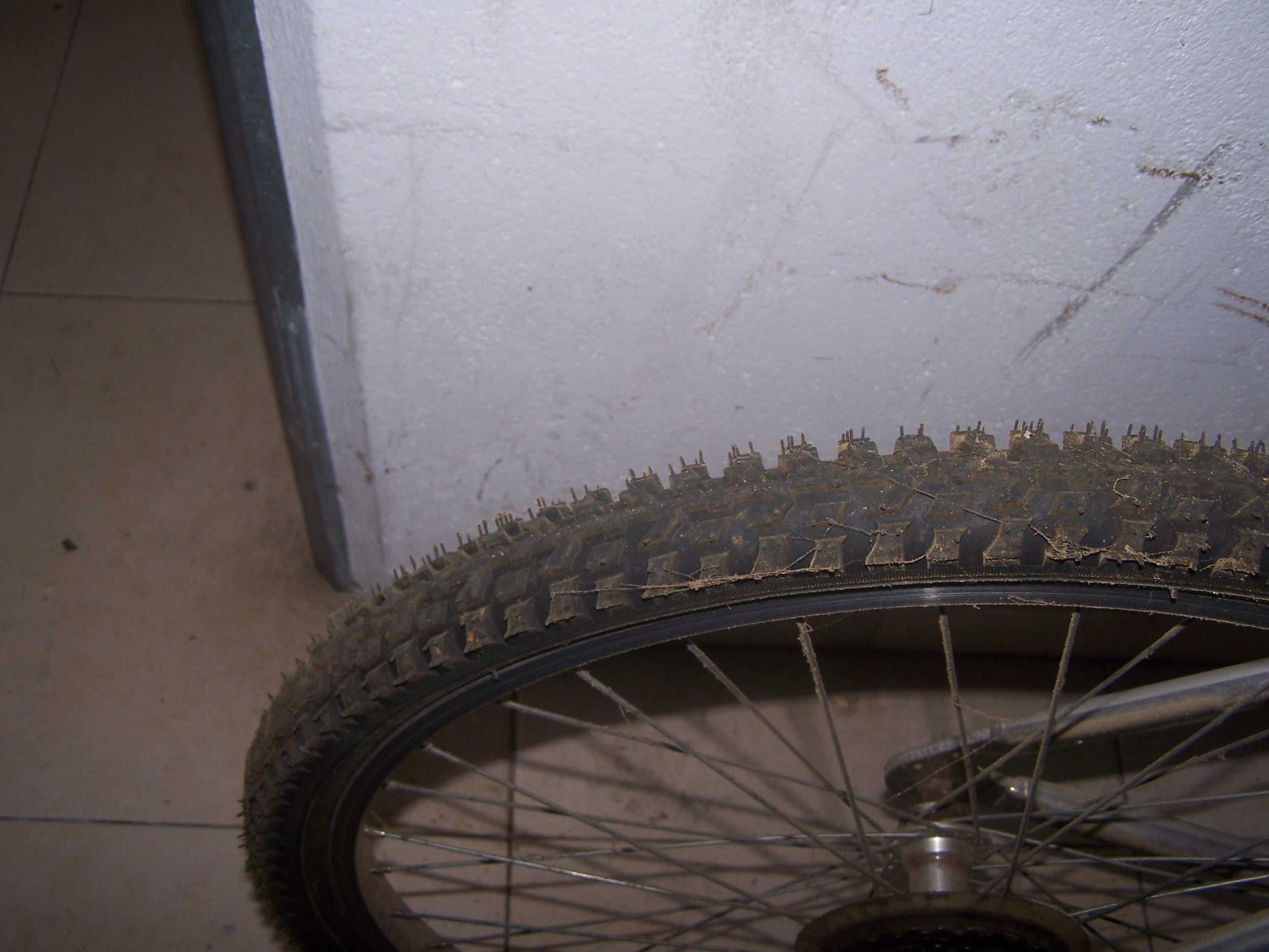 Bicicleta Mult_ Track roda 26
