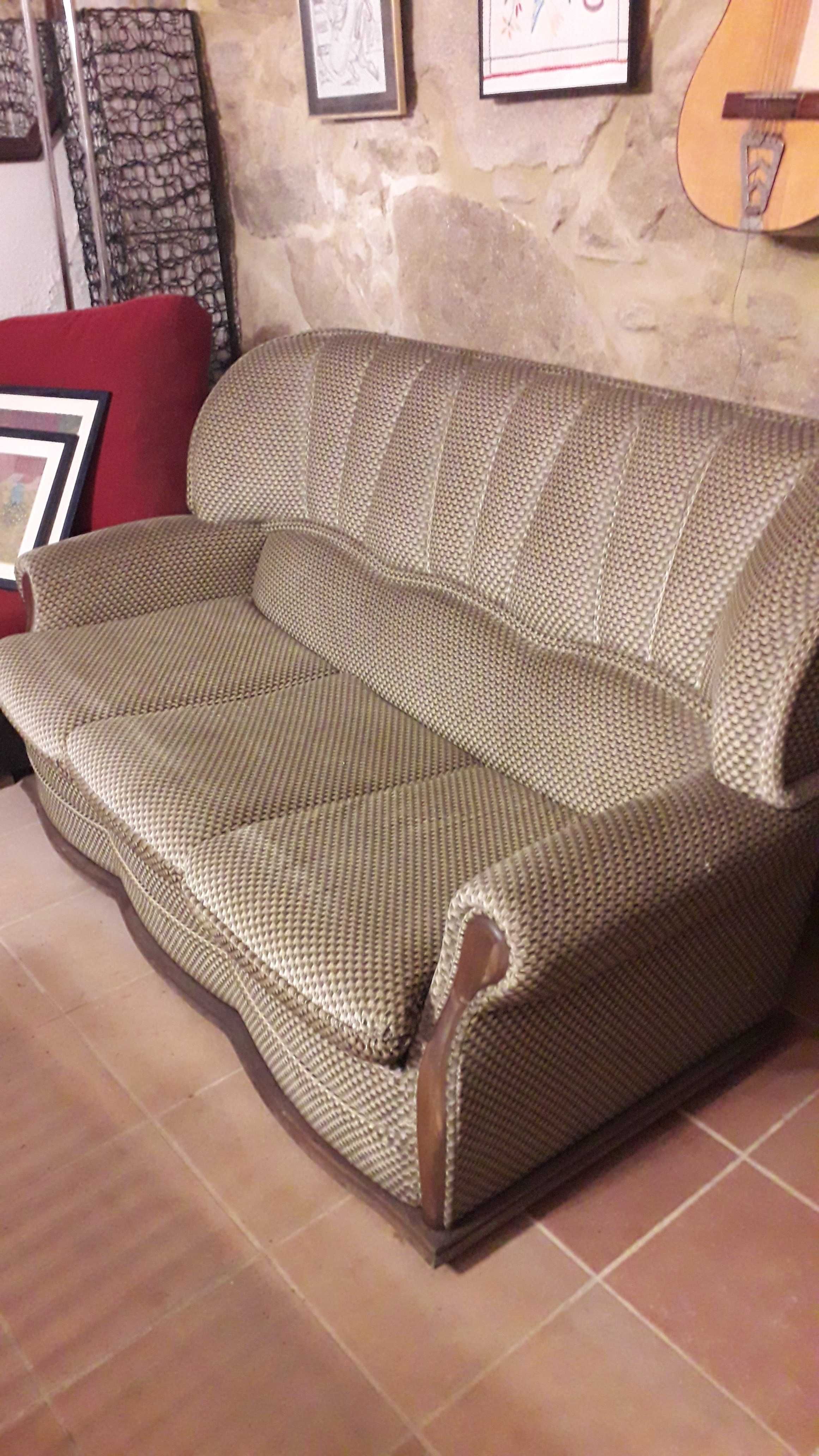 Sofá Vintage C/cama como novo 1 triplo +2 individuais