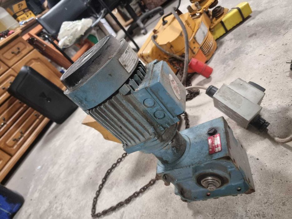 Silnik  ABB 0,5KW 1410obr/min z reduktorem