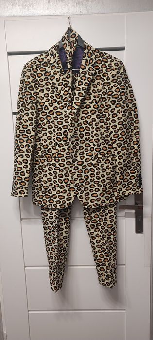 Męski garnitur Oppo Suits