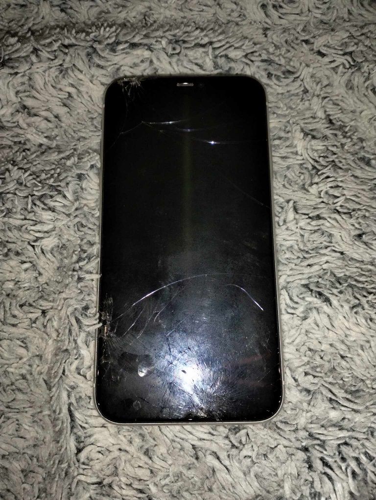 Iphone 11 biały ekran do wymiany