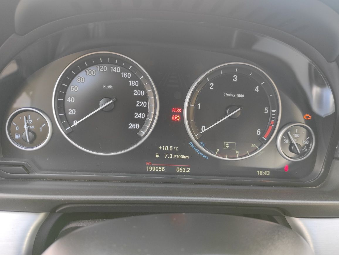 BMW 518d caixa manual