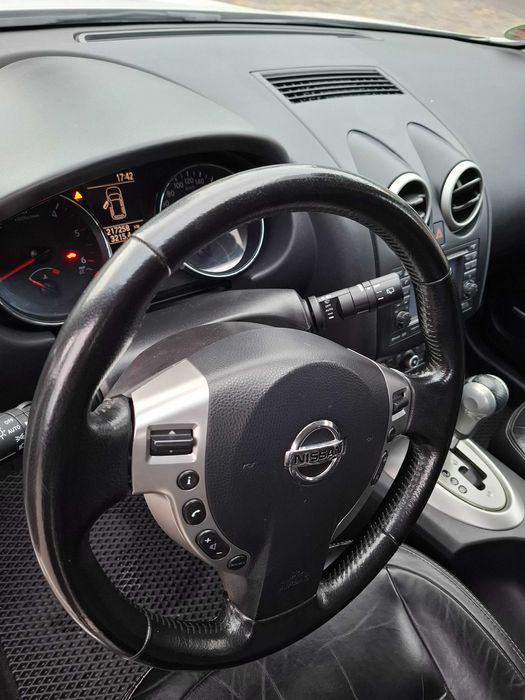 Nissan Qashqai 2011 рік, 2.0 дизель, автомат.