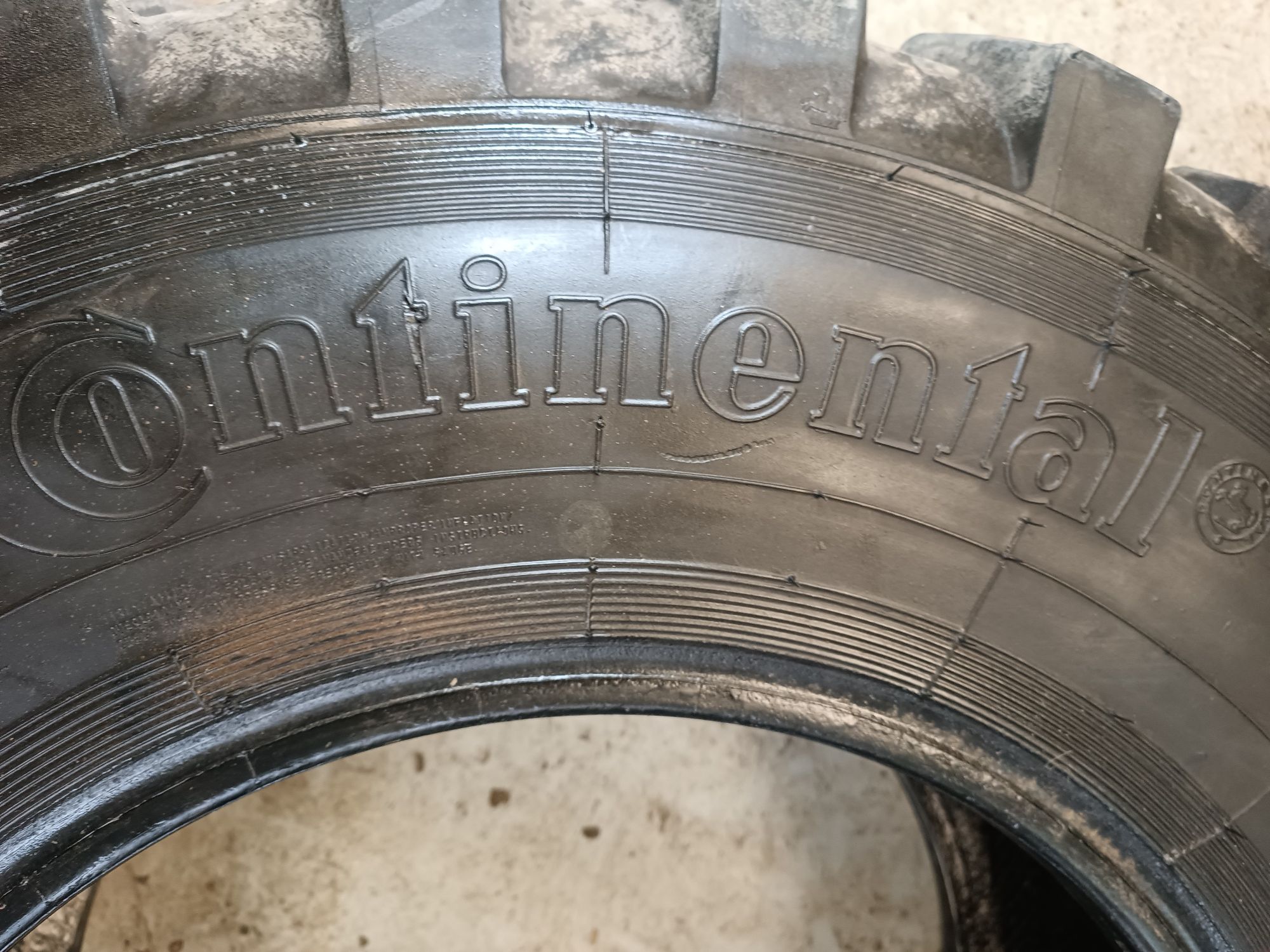 12.5R20 Continental MPT 80 12.5-20