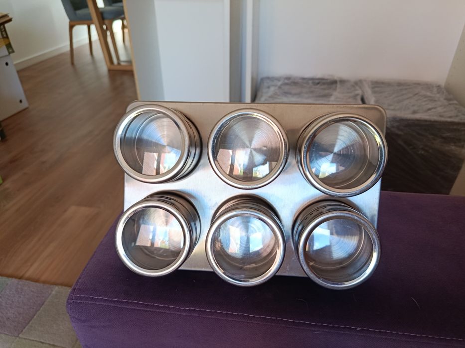 Peças magnéticas especiarias