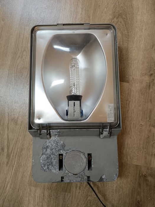 Lampa uliczna oświetleniowa