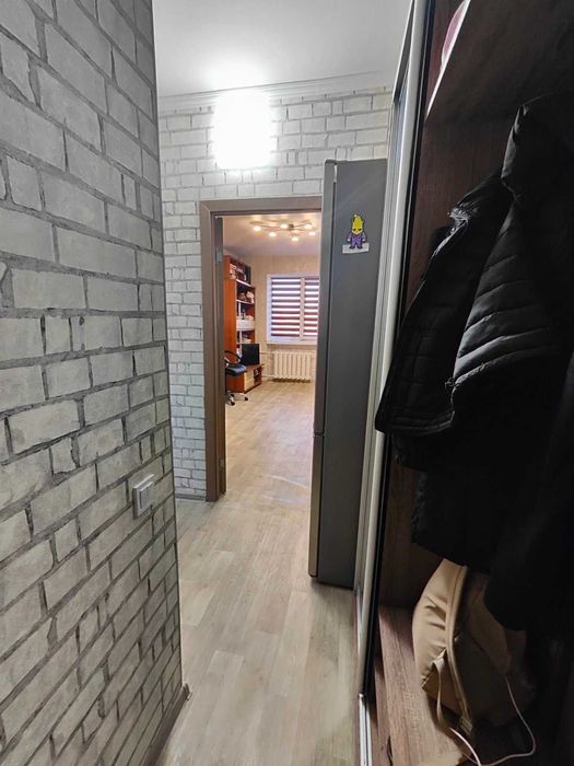 ЗДАМ 2-ох кімнатну квартиру по вул.Днепр. шоссе з новим ремонтом