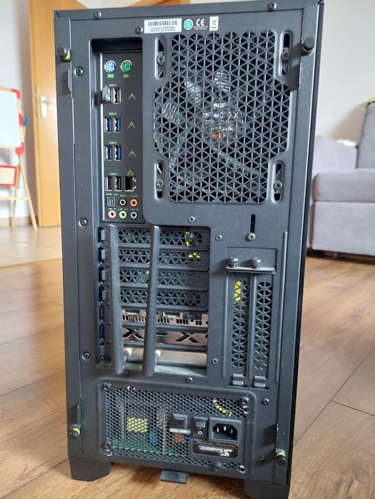 Komputer radeon RX 6700 XT 12gb, intel 8r16w 32gb RAM, ssd NVME 1000gb